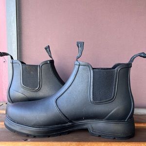 Wind river Wateproof Rain Boots (SIZE 13)